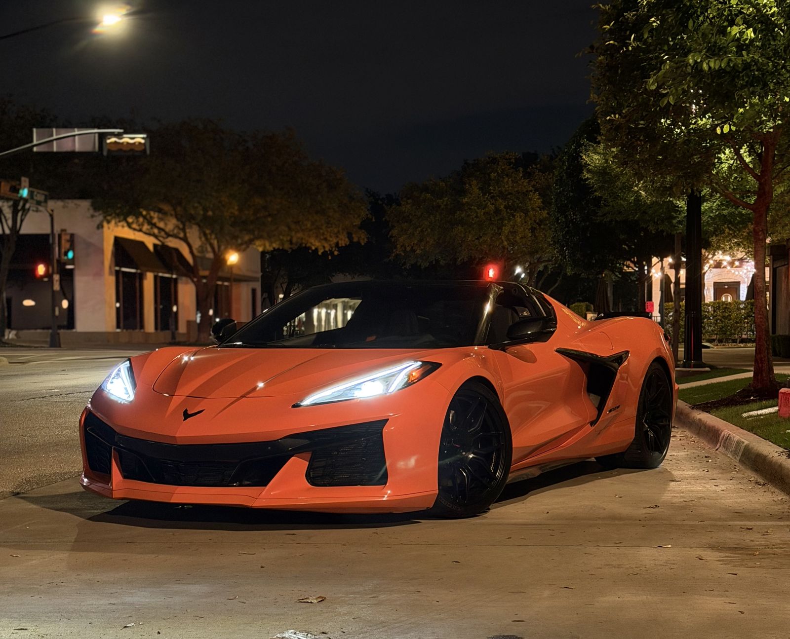 2023 Amplify Orange Corvette Z06 2LZ