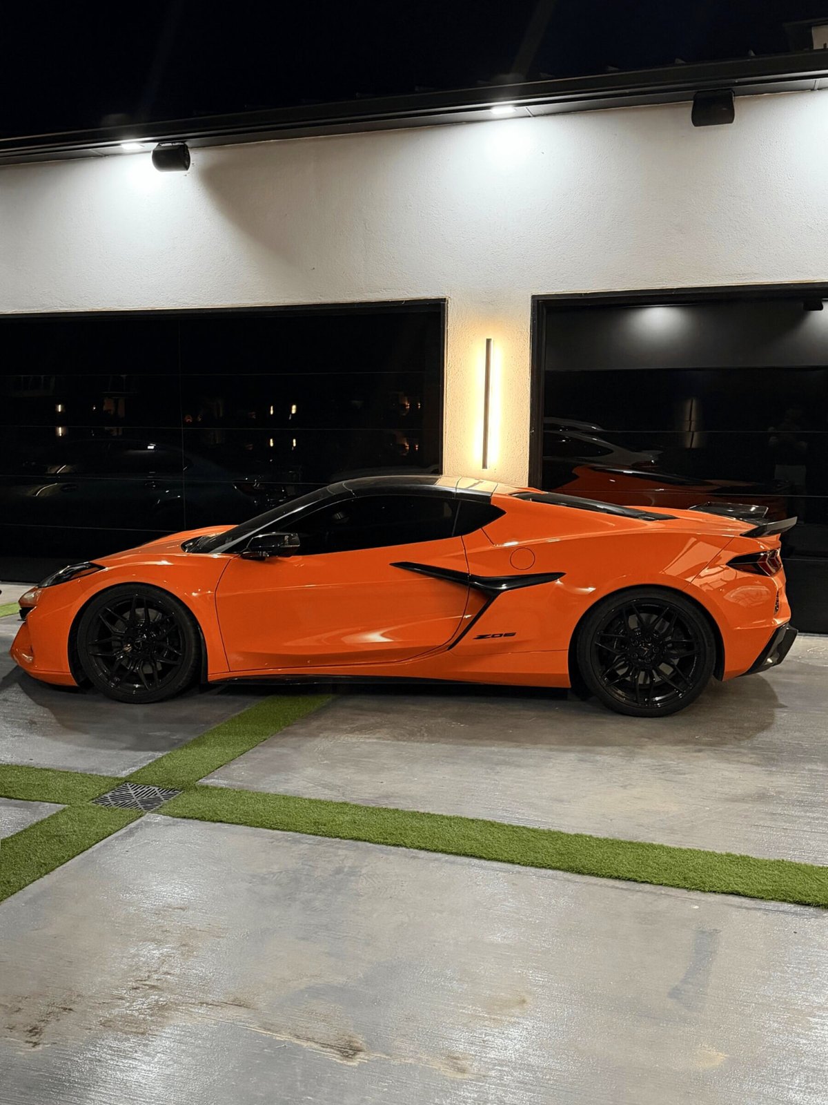 Corvette Z06 2LZ full side profile silhouette at night